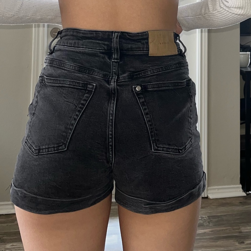 H&M mom shorts